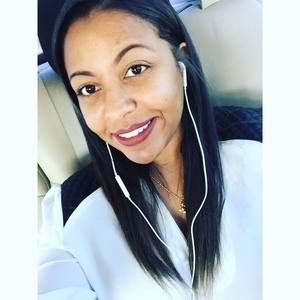 Meet your Posher, Dana