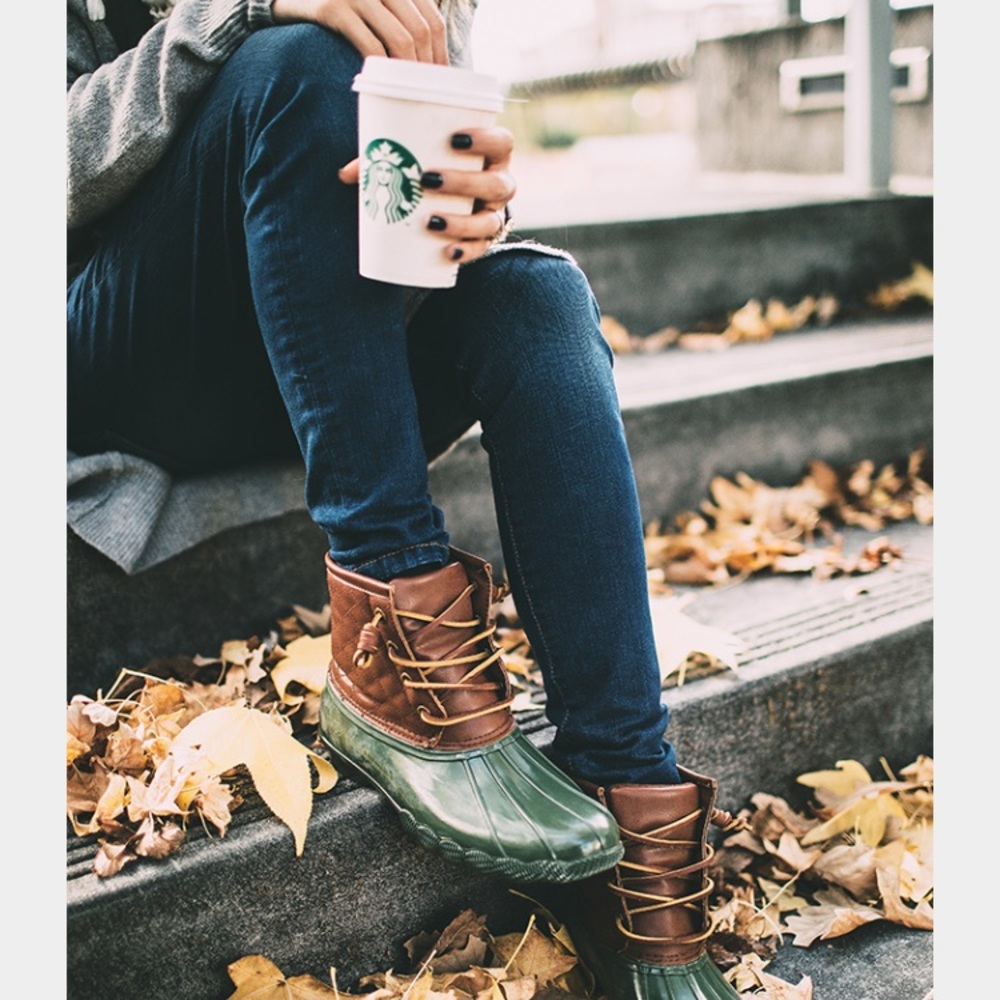 Steve Madden duck boots tillis green brown sz. 9