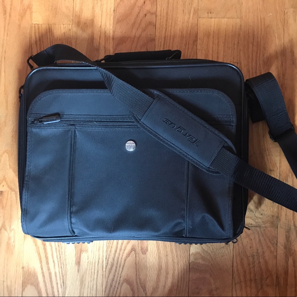 Targus black laptop bag
