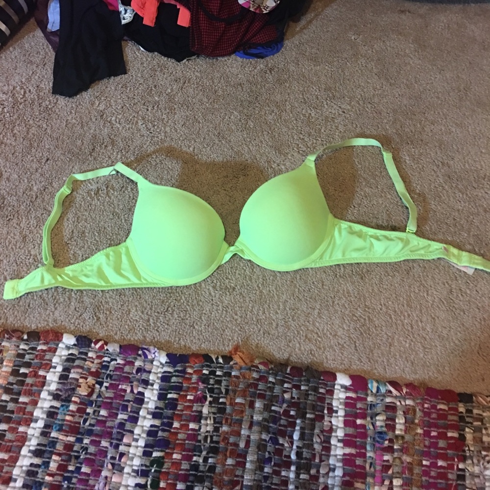 Pink Victoria's secret bra