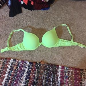 Pink Victoria's secret bra