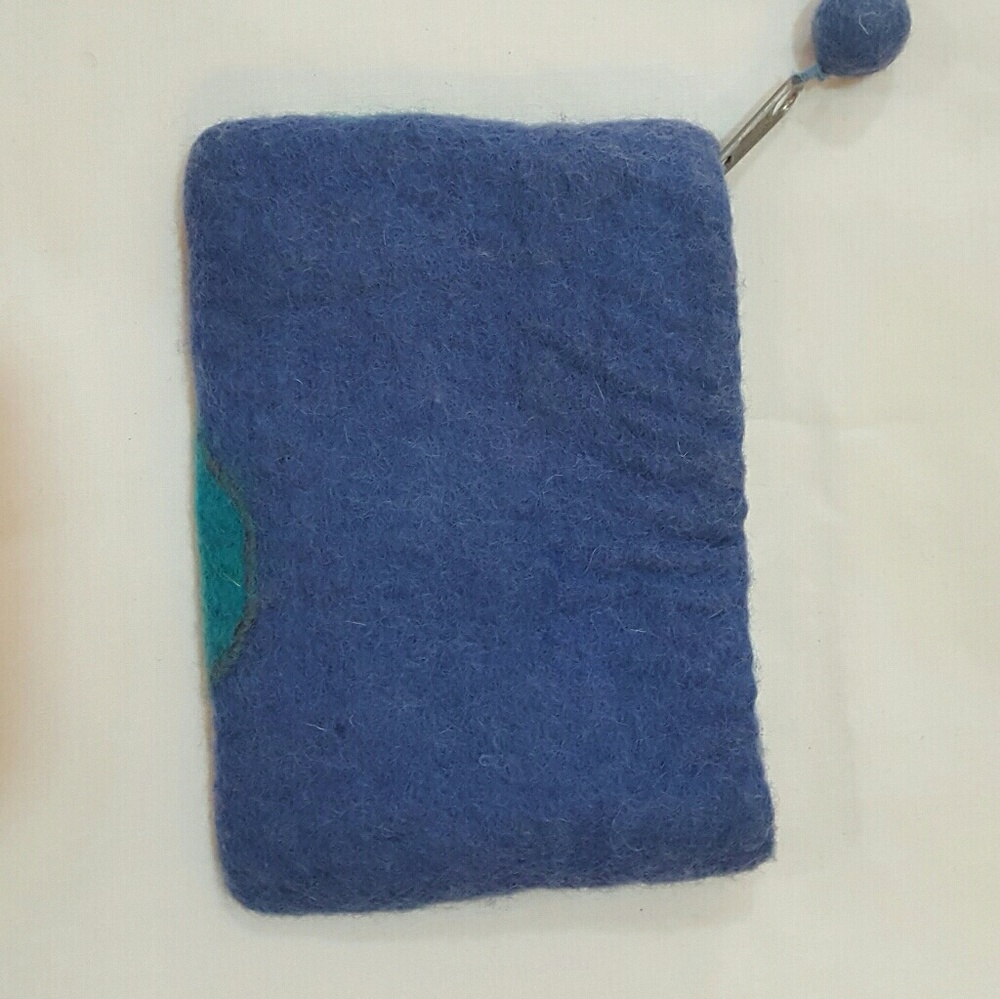 Handmade Felt Bag - Picture 2 of 4
