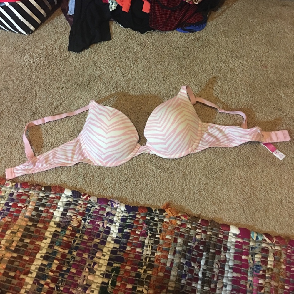 Pink Victoria's secret bra
