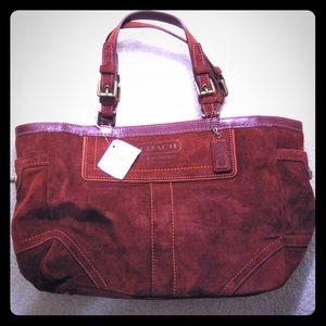 Coach #8B03 Burgandy Suede Hampton Bordeaux Tote
