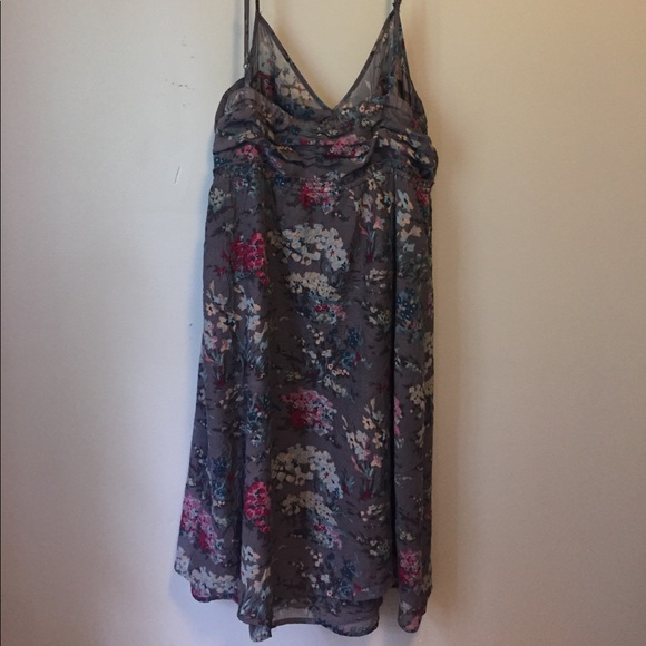 American Eagle Outfitters Dresses - pretty floral AEO dress size 10 American Eagle Outfitters Dresses - pretty floral AEO dress size 10