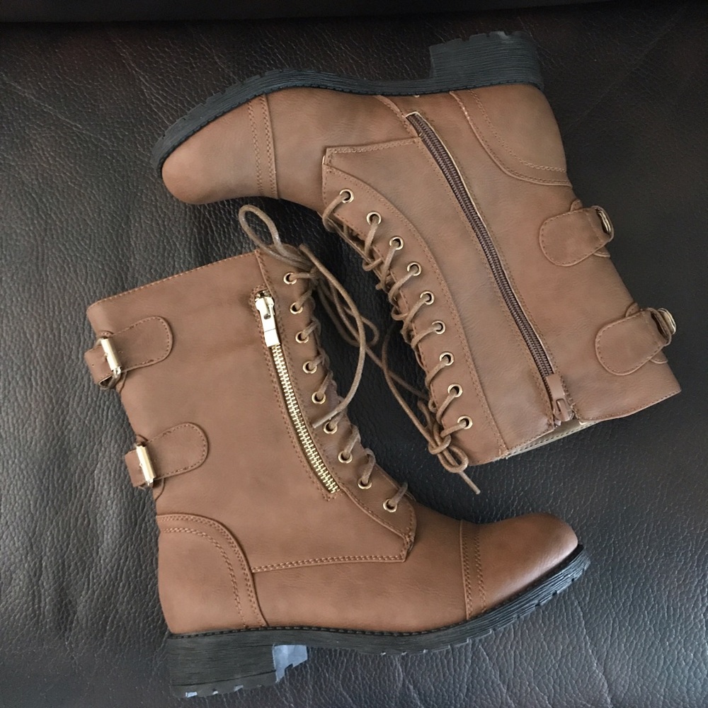 Tan Combat Boots Size 7