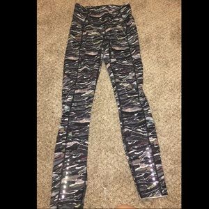 lulu leggings size 4