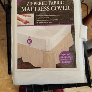 Zippered fabric mattress cover