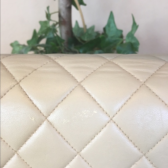 Chanel additional pics (up for trade) - Picture 2 of 4