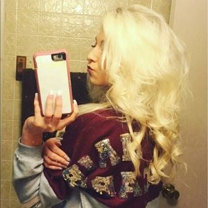 Meet your Posher, Lauren