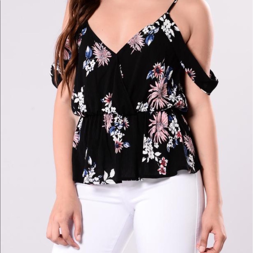 Fashion nova top (New with tags )