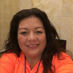 Meet your Posher, Corina