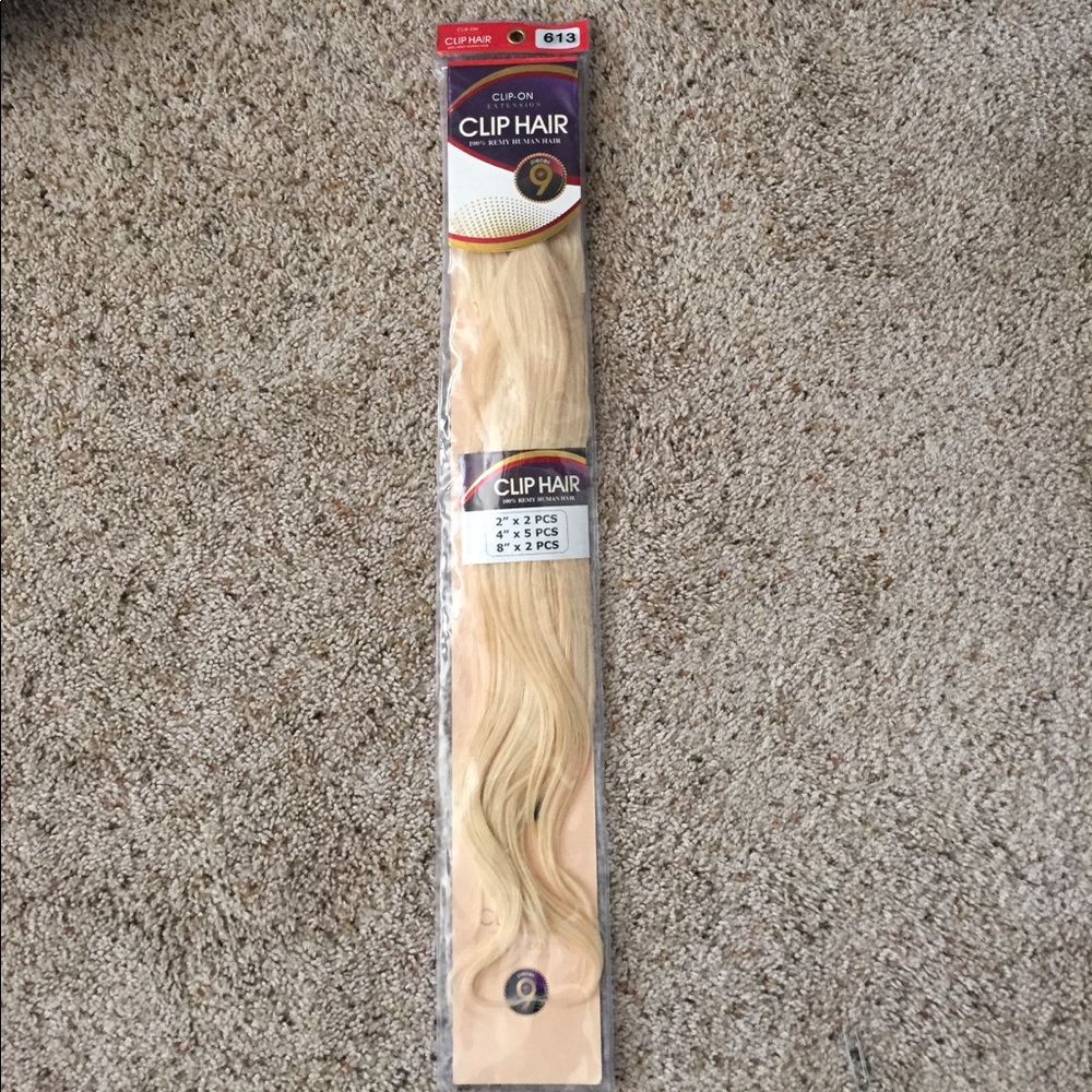 Clip in hair extensions blonde #613