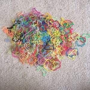 200+ Silly Bands