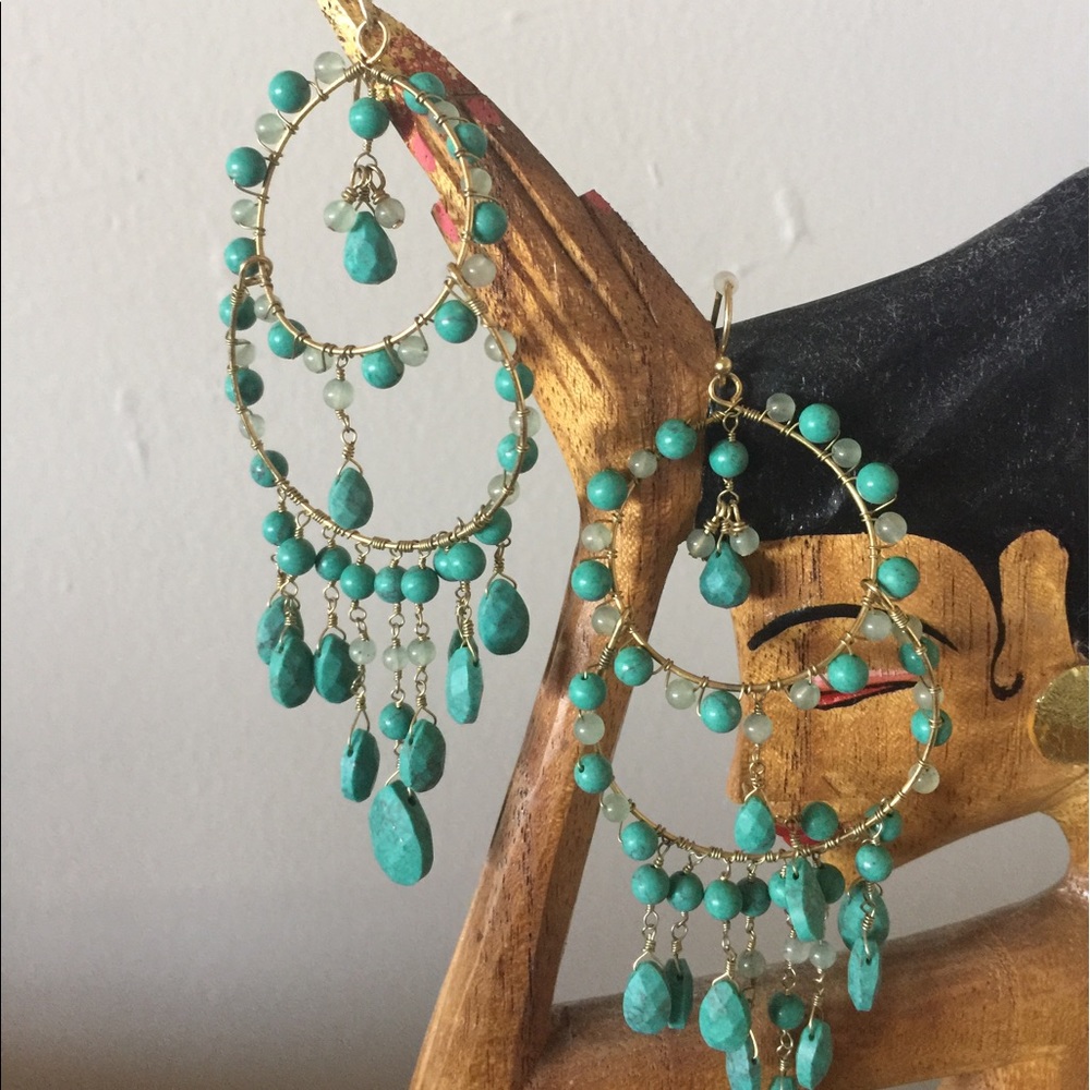 Turquoise and gold statement earrings 💜⚡️