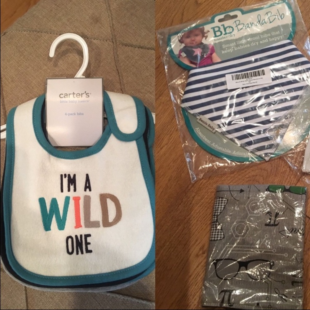 LOT 6 BIBS
