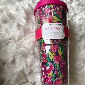 Lilly Pulitzer wild confetti tumbler ❤️