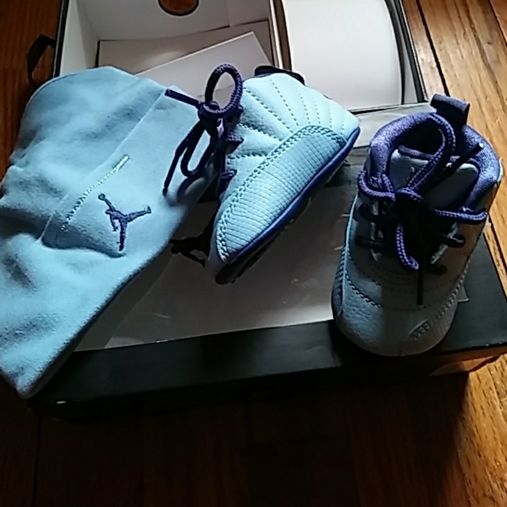 Baby jordans 1c