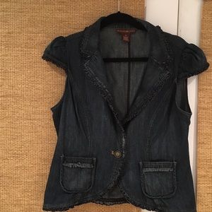 Bandolino cap sleeve denim jacket. Size 10