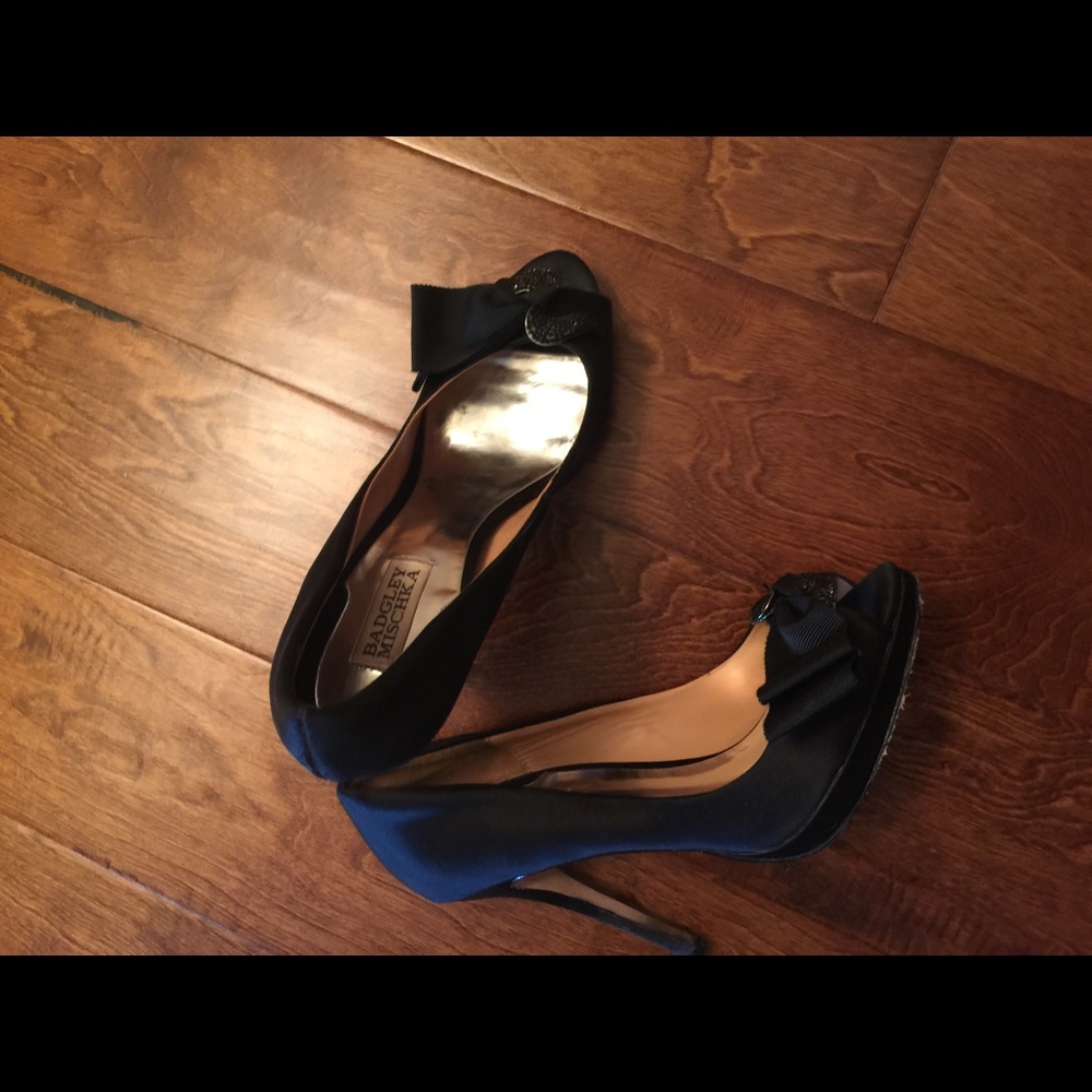 Badgley Mischka Black Heels