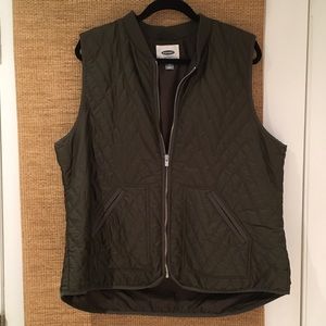 Olive green puffer vest size XL