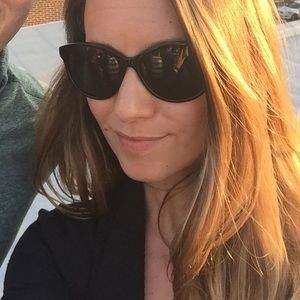 Meet your Posher, Alexis