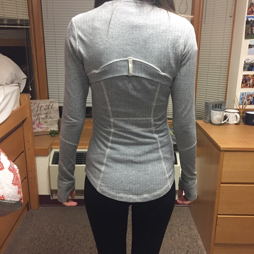 Small lululemon define jacket Make an offer☺️