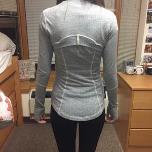 Small lululemon define jacket Make an offer☺️