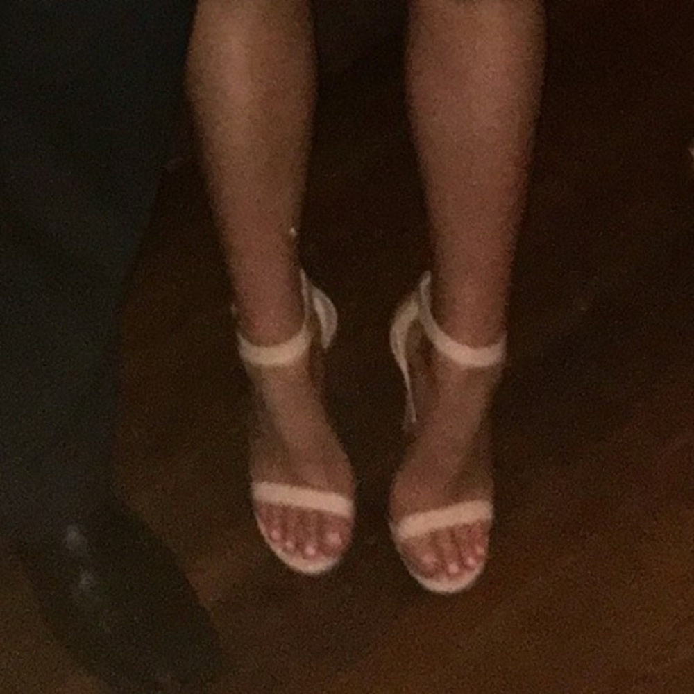 Anne Michelle Single Ankle Strap Heels Size 7