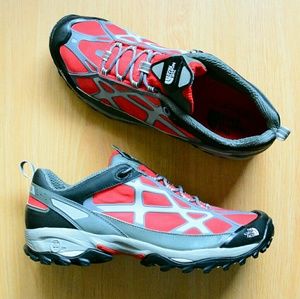 Men's The North Face Trek/Hiking Mid-Level Shoes