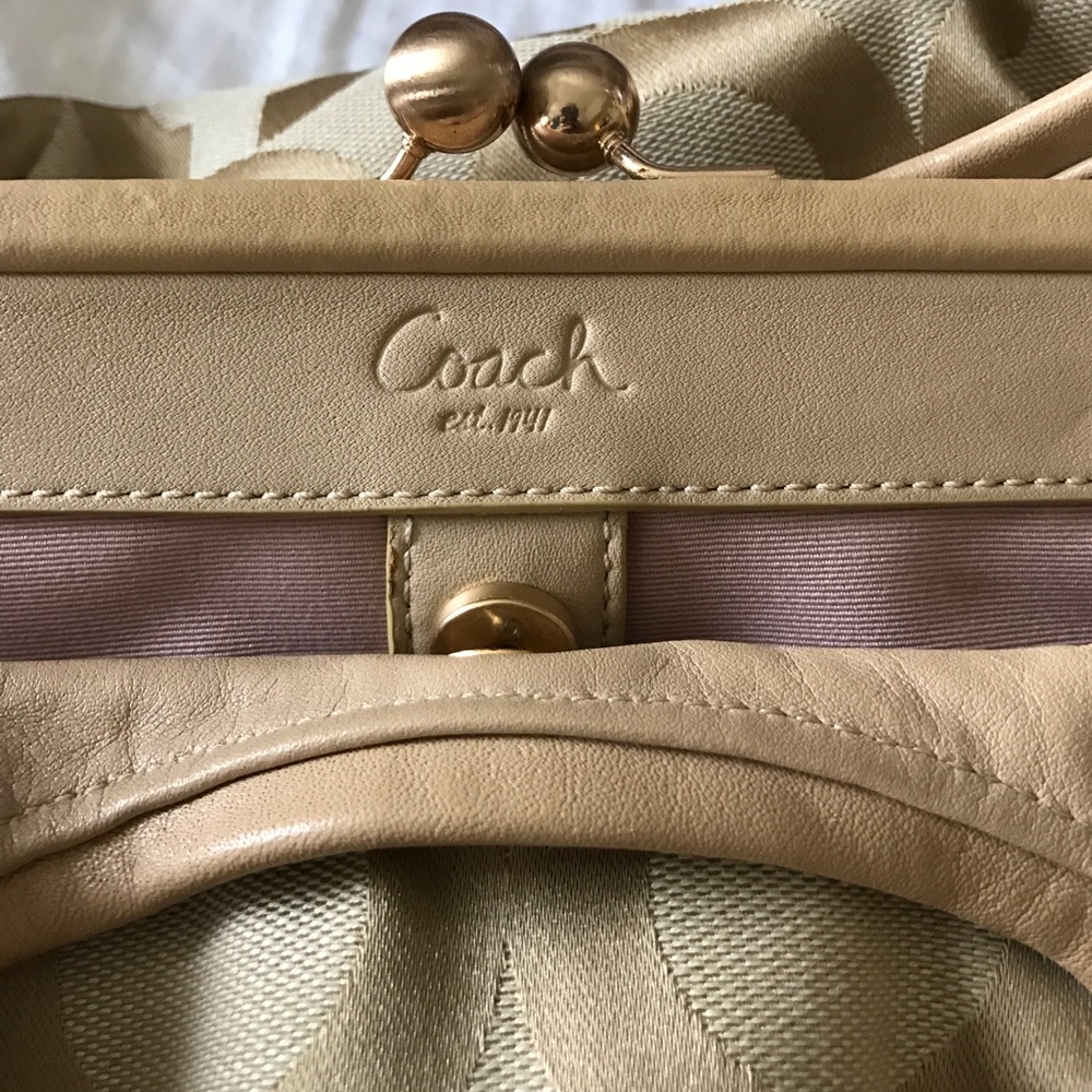 Coach Op Art Satchel w/ matching Checkbook Wallet - Picture 6 of 7