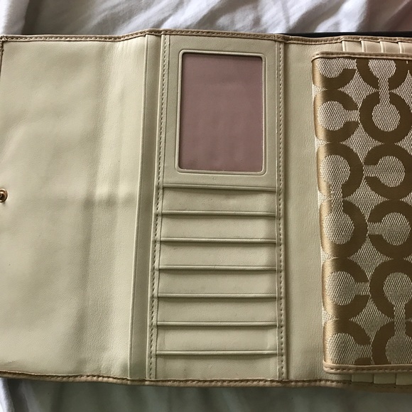 Coach Op Art Satchel w/ matching Checkbook Wallet - Picture 7 of 7