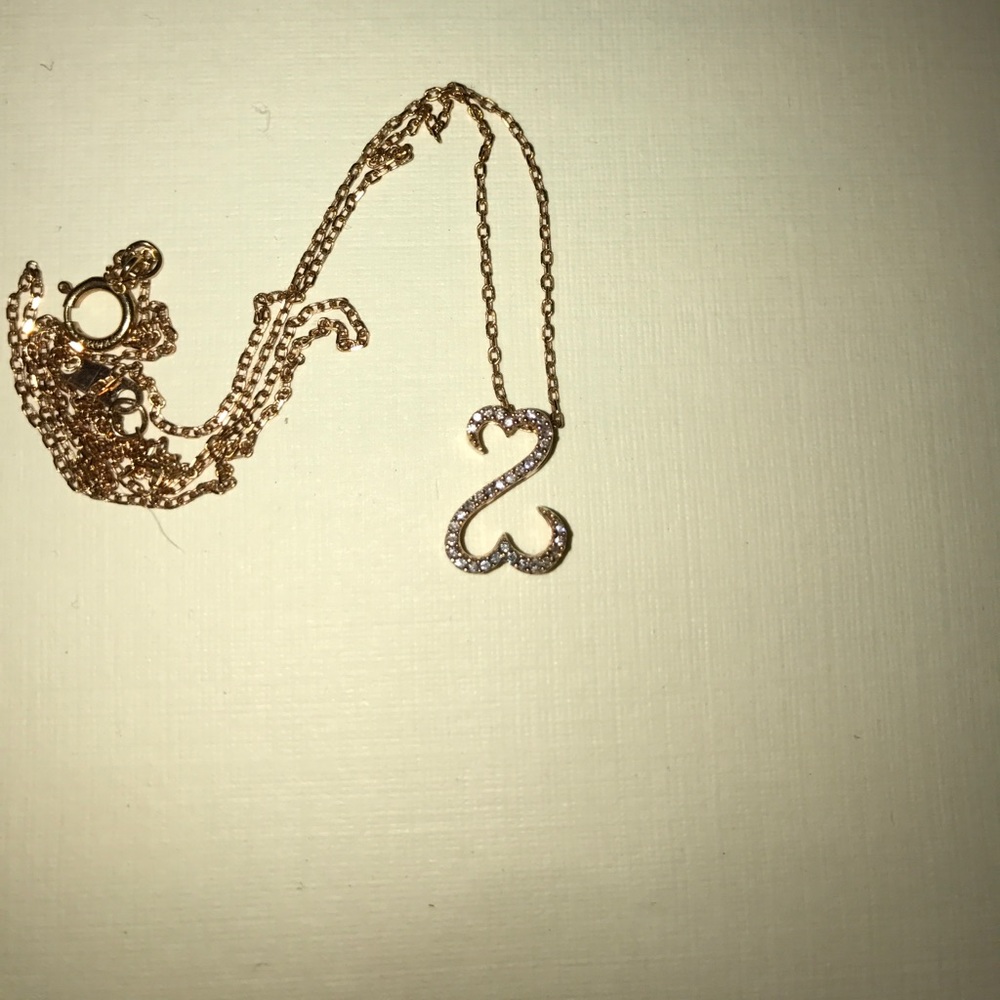 Floating heart neckless