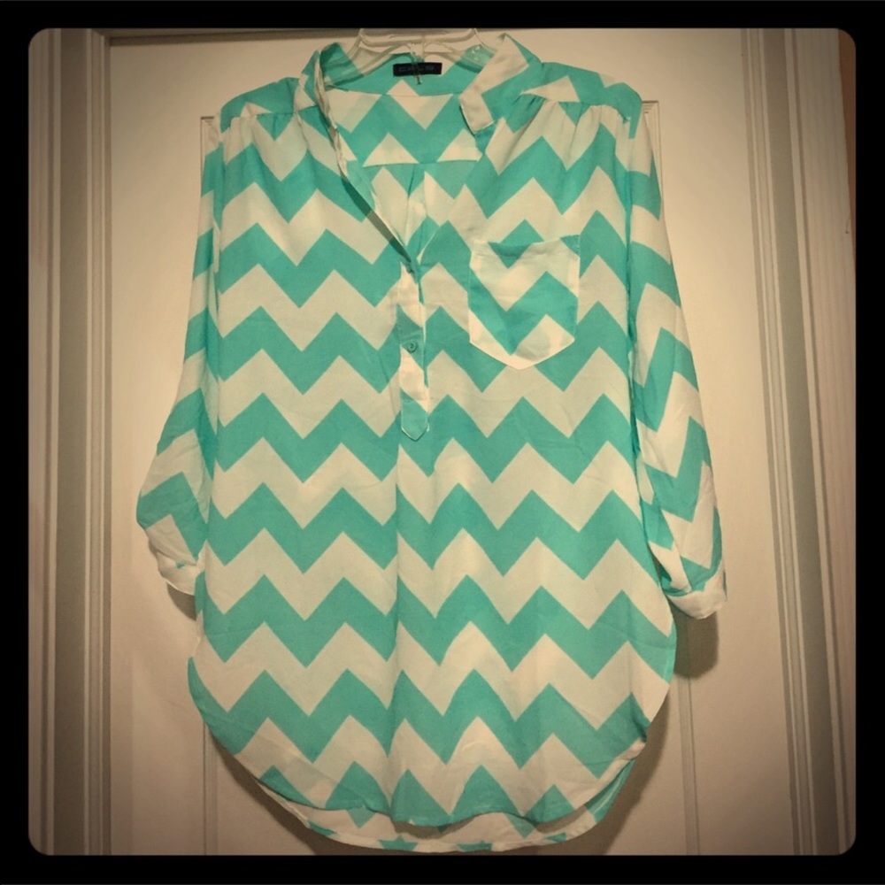 Sheer real and white chevron blouse