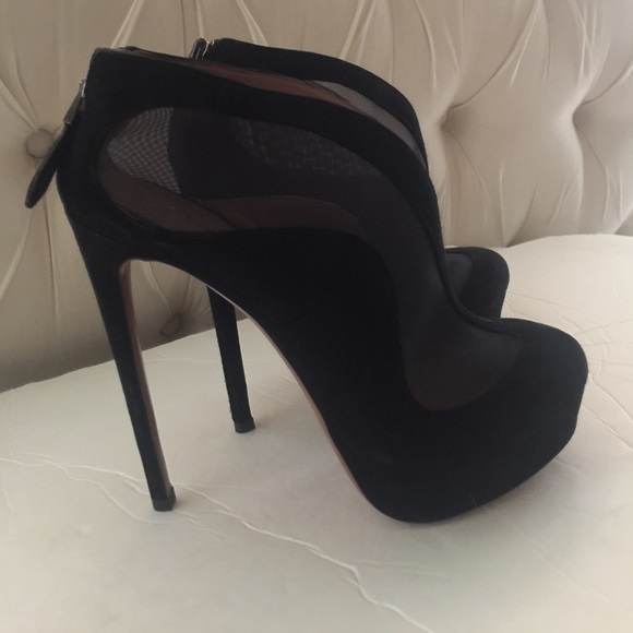 Alaia mesh booties. - Picture 3 of 8