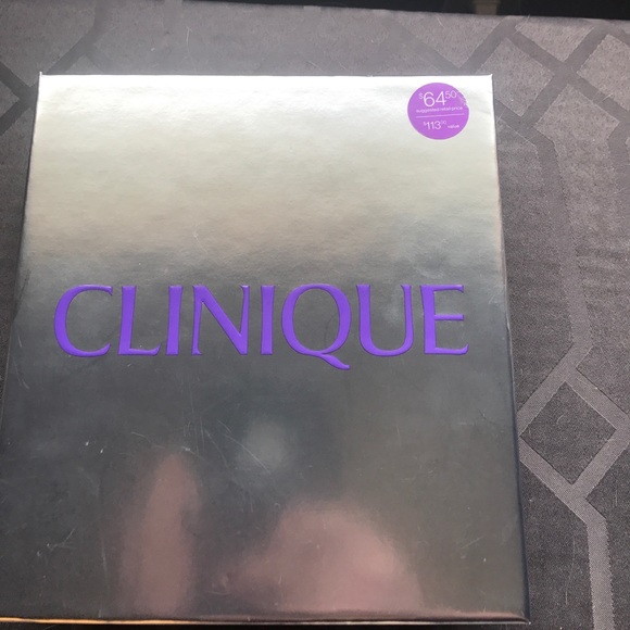 6 PC CLINIQUE Day-to-night out essentials Gift Set Travel  Clinique Gift Set