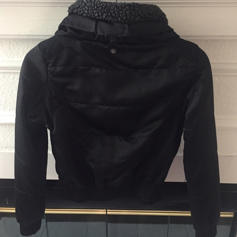 Guess Jacket - Picture 2 of 3