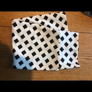 Medium lularoe Cassie