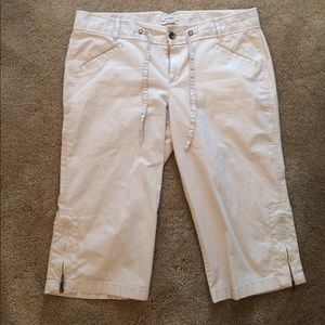 Women's Dockers Size 16 Capris