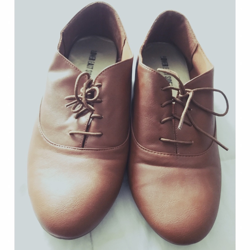 Oxford style shoe