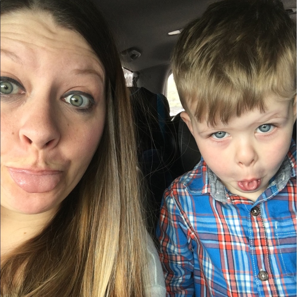 Meet your Posher, Ashley