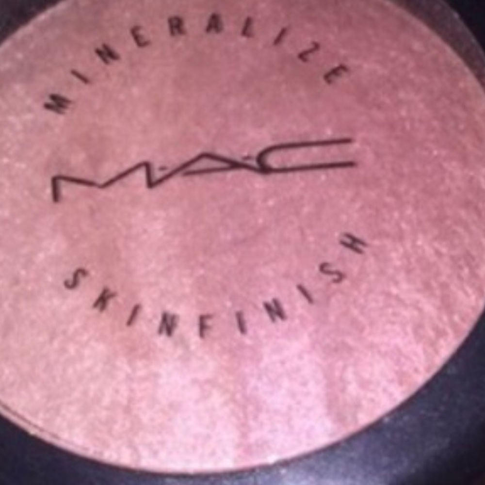 LE MAC MSF in Blonde