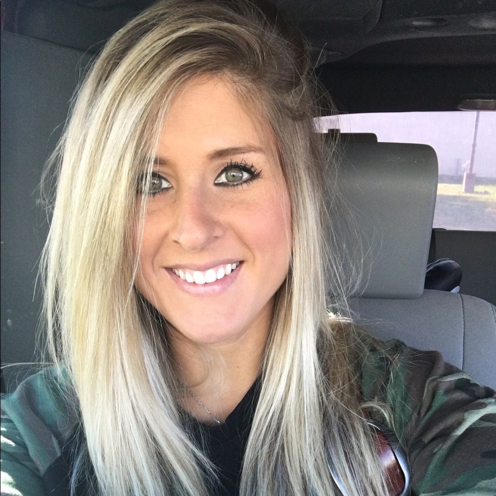 Meet your Posher, Kasey