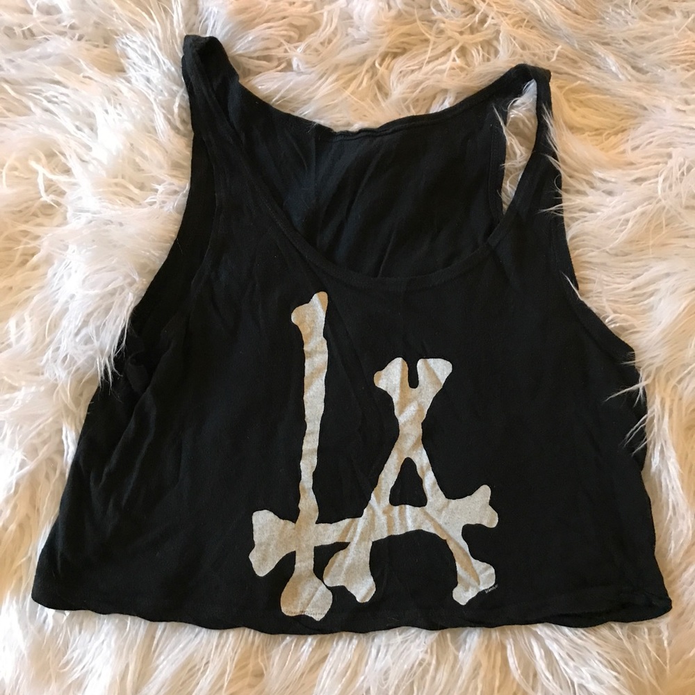 LA black loose fitting cropped tank