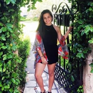 Meet your Posher, Julia