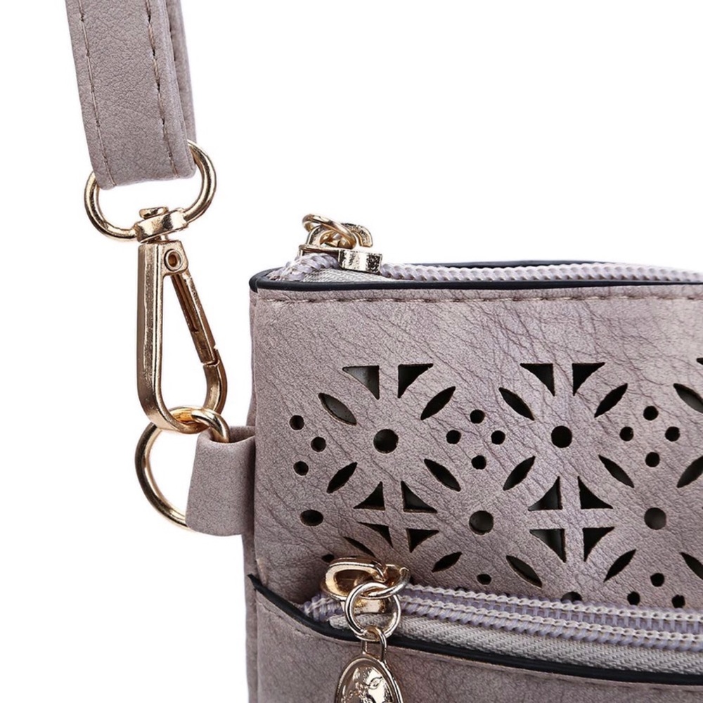 💠💠LAST 1💠💠 Taupe Crossover HollowOut Bag Purse - Picture 3 of 8