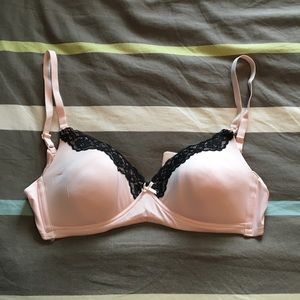 Wireless nursing bra