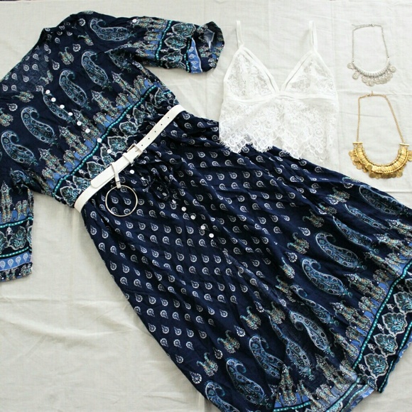 Nastasia Floral Maxi Dress in Ocean Blue - Picture 5 of 5