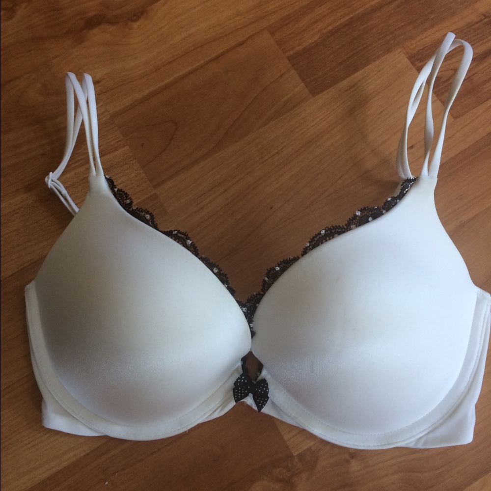 New Victoria's Secret Very Sexy Push Up 32D