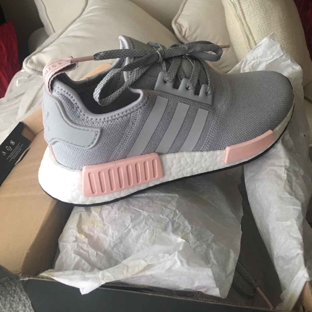 NMD RI GREY